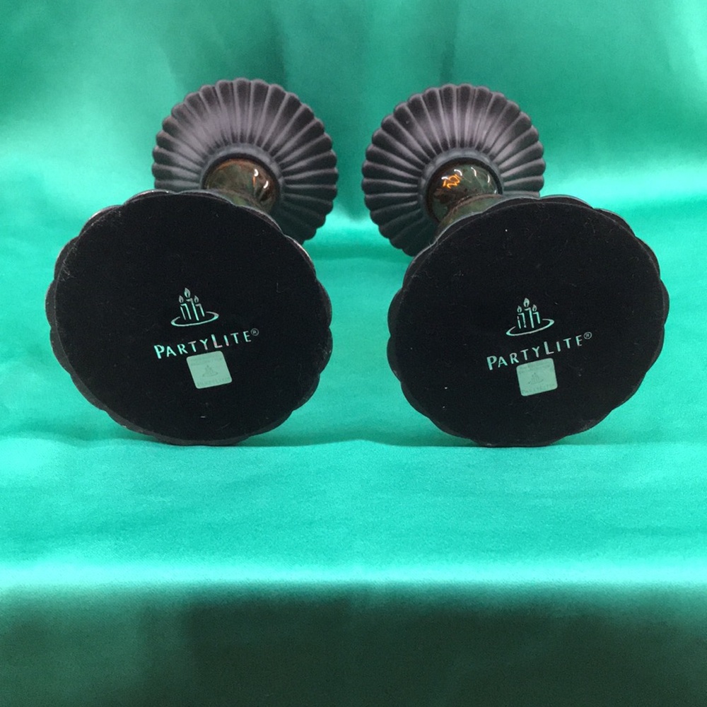 PARTYLITE Global Fusion Taper/Pillar Holder Amber Glass/Black Metal—P8722–(Pair) - Picture 4 of 11